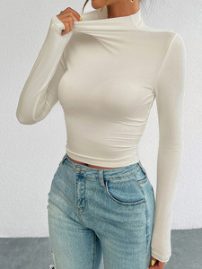 Vente en gros de hauts courts pour femmes à col roulé simulé, coupe ajustée, manches longues, couleur unie, style décontracté, basique, streetwear, pull-over - Product Image 3