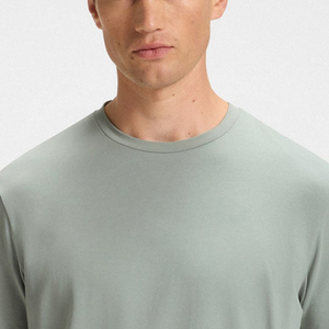 Vêtements décontractés / Design tendance pour les acheteurs en gros, t-shirt promotionnel pour hommes personnalisable, fournisseur en gros, coupe décontractée, couleur unie - Product Image 2