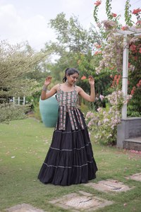 Lehenga Choli Tradicional Negro con Bordado Colorido para Mujer, Vestido de Algodón Largo hasta el Suelo, Estilo India Pakistán, para Bodas - Product Image 3