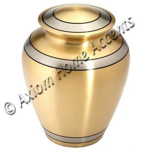 Urna de cremación de latón de primera calidad con diseño clásico y acabado elegante para honrar los recuerdos de Axiom Home Accents - Product Image 4