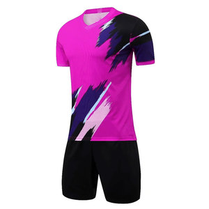 Ensemble de maillots de football unisexes personnalisés blancs à manches courtes, col en V, imprimés, respirants, imperméables, antibactériens, en polyester, uniforme pour tous - Product Image 5