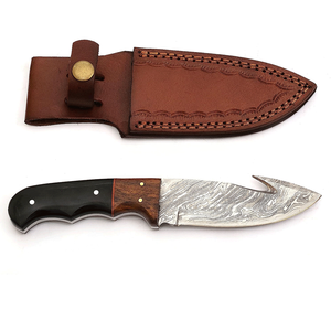 Couteau de chasse avec manche en bois et étui en cuir |   Couteaux de chasse multifonctionnels en acier damas, faits à la main - Product Image 5