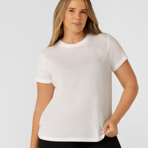 T-shirt d'été à col rond pour femme, couleur unie, manches courtes, coupe ajustée, haut décontracté, confortable pour tous les jours - Product Image 6