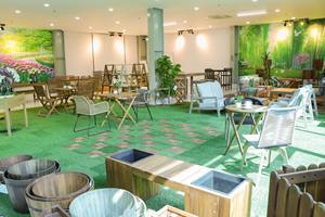 Boîte de rangement de jardin conçue pour organiser les outils et accessoires d'extérieur tout en offrant un stockage résistant aux intempéries et sécurisé - Product Image 5