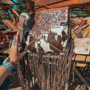 Bolso de Hombro de Cuero Repujado Estilo Western con Flecos – Bolso Vintage con Diseño Floral y Borlas para Mujer - Product Image 1