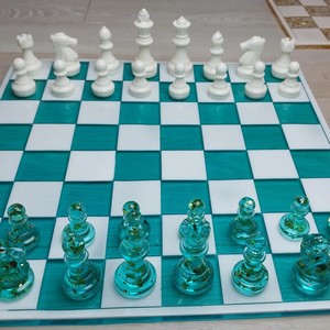 Juego de Ajedrez de Resina Artístico Hecho a Mano, Estilo Deportivo, Forma Personalizada, Tablero de Ajedrez Recreativo para Acción de Gracias/Año Nuevo - Product Image 1