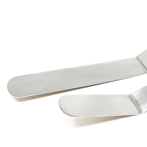 Spatule de Chef Professionnelle à Fentes Altomme Instruments en Acier Inoxydable à Long Manche Antiadhésive Lavage à la Main Uniquement - Product Image 3