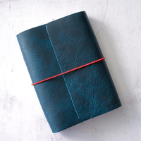 Couverture de carnet de voyage A5 en cuir fait main, style professionnel, avec fermeture élastique, rechargeable, compatible A5