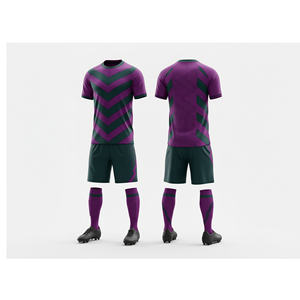 Kit de football personnalisé Impression par sublimation Uniforme d'équipe |   Tailles pour hommes, femmes et jeunes |   Vêtements de sport légers et à séchage rapide - Product Image 4