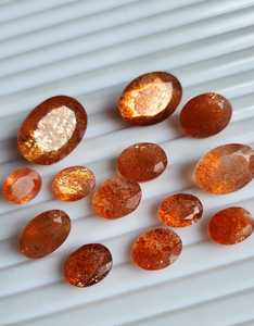 Confettis SUNSTONE de qualité supérieure, multi-couches, scintillants, forme ovale, nombreuses couleurs élégantes pour la fabrication de bijoux, toutes formes et tailles disponibles - Product Image 4