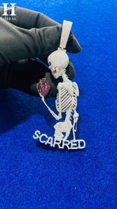 Collar de joyería hip hop personalizado con colgante de calavera con corazón de rubí y diseño de esqueleto con cicatriz sosteniendo un corazón, para hombre - Product Image 6