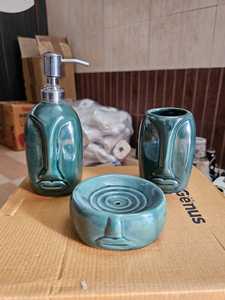 Distributeur de savon élégant en céramique 500 ml pour lavabo, évier de cuisine, organisateur de lotion et désinfectant - Product Image 5