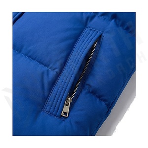 เสื้อแจ็คเก็ตกันหนาวผู้หญิงสีน้ำเงินแบบมีฮู้ดขนเฟอร์ แขนยาว กันลม บุด้วยโพลีเอสเตอร์ ความยาวปกติ - Product Image 5