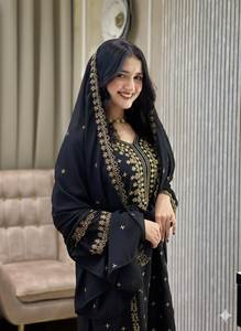 Ensemble de costume pour femme en faux georgette à broderies lourdes, vente chaude, fournisseur mondial de vêtements ethniques islamiques en gros - Product Image 3