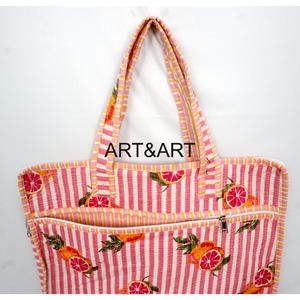 ART&ART Hermosa Mochila de Algodón Floral Hecha a Mano con Estampado de Bloques, Acolchada, Ecológica, Ligera, de Alta Calidad para Uso Diario - Product Image 6