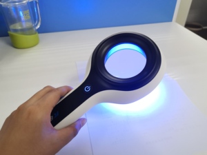 KN--9000C Portable Wood's Lamp Skin Analyzer UVA Dermatology Diagnostic Device - Product Image 6