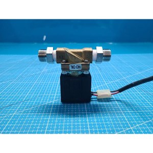 Vanne solénoïde à commande directe SMC VX2260 utilisée comme pièce détachée pour équipement semi-conducteur Legacy - Product Image 3