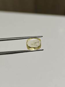 Preciosa piedra preciosa de zafiro amarillo de 4,10 quilates con forma cuadrada para anillos, pendientes, collares y joyería personalizada - Product Image 3