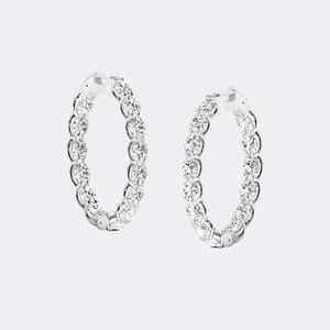 Pendientes de Aro con Diamantes en Forma Ovalada de 5.60CTW - Product Image 2