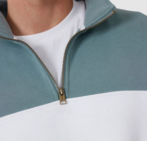 Sweat-shirt décontracté pour homme en coton 100% personnalisé OEM, col montant, fermeture éclair quart, découpes, hiver - Product Image 5
