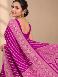 Sari de Algodón Crepé Georgette Banarasi Morado LoomIndia con Blusa, Ligero, de Materiales Reciclados, Étnico, para Bodas y Fiestas - Product Image 3