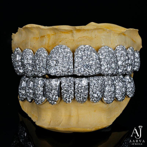 AARVA JEWELS Grillz complets personnalisés en argent 925 avec moissanite et perle d'eau douce, style Hip Hop, bijoux dentaires, bijoux corporels, brillants - Product Image 1