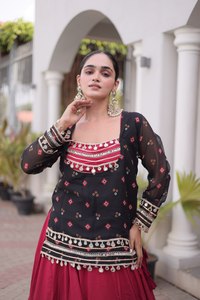 Lehenga Choli Especial para Navratri, Alta Demanda, con 2 Hermosos Colores, Lehenga Choli Nupcial a Precio de Mayoreo - Product Image 5