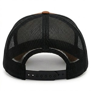 Casquette Trucker Rouge en Velours de Luxe pour Adulte, 6 Panneaux, Broderie Dorée, Maille Respirante, Visière Courbée, Style Streetwear Tendance, Réglable, Décontractée - Product Image 3