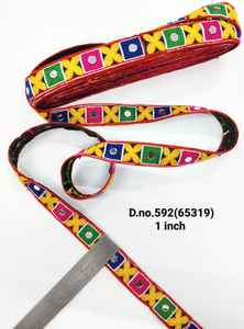 La dentelle Gamthi de qualité export garantit une couleur durable et des fils à broder résistants. - Product Image 3