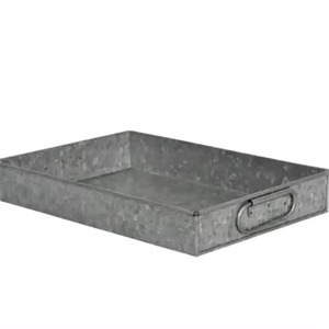 ถาดเสิร์ฟทรงรีแบบเรียบง่าย ทำจากโลหะชุบสังกะสี งานแฮนด์เมด ยี่ห้อ VISHAL HANDICRAFT พร้อมหูจับ ปรับแต่งได้ คุณภาพสูง สไตล์บ้านไร่ - Product Image 4