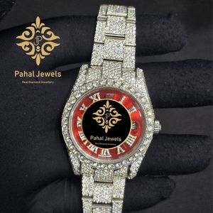 นาฬิกาข้อมือผู้หญิง Pahal Jewels หรูหรา ประดับเพชร ตัวเรือนสแตนเลส ขนาด 40 มม. หน้าปัดสีแดง ระบบควอตซ์  คริสตัลแซฟไฟร์ โมอิสซาไนต์ - Product Image 5