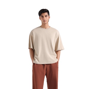 Nouveau T-shirt d'été pour homme, imprimé sur mesure, manches courtes, haute qualité, coupe ample confortable, polyester/coton, impression de logo personnalisée - Product Image 1