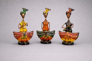 Figuras de Hierro Hechas a Mano en India, Músicos Sentados, Juego de 3, para Decoración de Mesa, Adorno para Interiores del Hogar, Regalo para Festivales y Celebraciones de Inauguración de Casas - Product Image 3