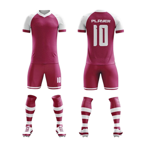 Uniformes de Fútbol Sublimados con Diseño Personalizado para Adultos y Niños, Conjunto de Camiseta y Pantalones Cortos de Poliéster Transpirable de Secado Rápido - Product Image 4