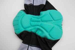 ชุดจักรยานแบบกำหนดเองขายดีที่สุด ป้องกันรังสียูวี กันลม OEM ซับลิเมชั่น ผ้าโพลีเอสเตอร์ 100% กางเกงขาสั้นแบบมีแผ่นรอง ชุดยูนิฟอร์ม - Product Image 4