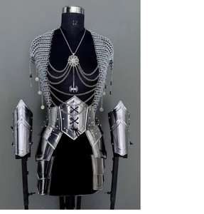 Armadura Medieval Antigua Femenina con Cota de Malla |   Placa de pecho de acero plateado con diseño redondo en relieve para cosplay SCA - Product Image 2