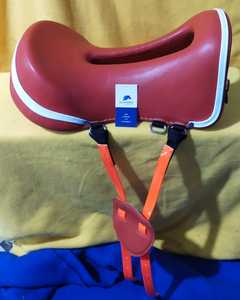 อานม้า BLUHORSE รุ่นทนทานพิเศษ สำหรับขี่ม้าแบบอังกฤษ สีม่วง ทำจากหนัง PU ฮาร์ดแวร์ชุบนิกเกิล โครงไฟเบอร์  รับสั่งทำโลโก้ - Product Image 5