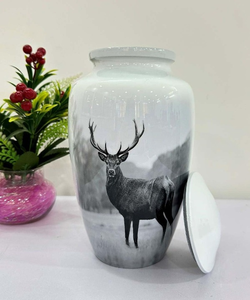 Urnes métalliques de qualité supérieure, jardinières décoratives pour mariages, événements, entrées de jardins, halls d'hôtels, restaurants, disponibles à la vente. - Product Image 3