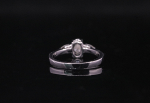 Montre-bague de fiançailles et d'anniversaire en moissanite glacée style viral avec sertissage griffe - Product Image 4