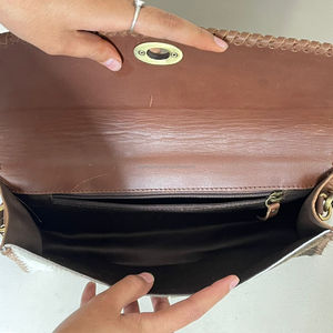 Bolso de mano de cuero de vaca con cierre personalizado, bolso de hombro cruzado de lujo elegante de alta calidad a la moda occidental para mujer - Product Image 5