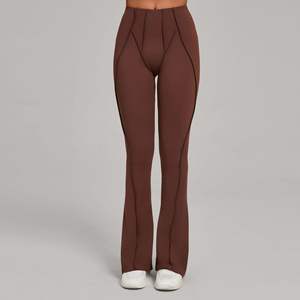 ชุดออกกำลังกายผู้หญิง 3 ชิ้น เสื้อชั้นในโยคะแบบไร้ตะเข็บ ระบายอากาศได้ดี เอวยางยืด พร้อมกางเกงเลกกิ้งเอวสูง เหมาะสำหรับออกกำลังกายที่ยิม - Product Image 5