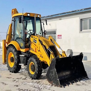 Retroexcavadora Usada JCB 3CX con Motor Cummins, Brazo Telescópico y Potente Rendimiento Hidráulico - Product Image 6