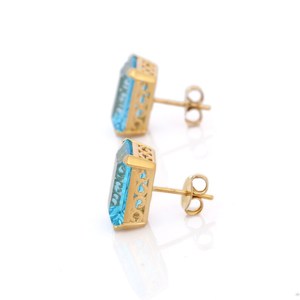 14.65 Ct Blue Topaz Asscher Cut Stud Earrings in 18K Yellow Gold - Product Image 4