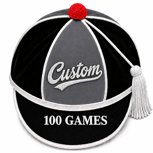 Casquette d'honneur classique en velours rouge très tendance avec bordure tressée argentée et pompon, idéale pour les événements scolaires, sportifs, clubs et remises de prix - Product Image 4