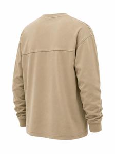 เสื้อสเวตเชิ้ตคอกลมสีเบจสำหรับผู้ชาย ทรงหลวม สีพื้น เรียบง่าย ถักทอ แขนยาว เหมาะสำหรับใส่ในฤดูหนาว ODM MOQ ต่ำ ผ้าฟลีซ ระบายอากาศได้ดี - Product Image 6