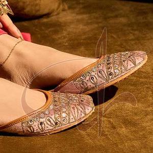 Chaussures tendance imprimées personnalisables de qualité supérieure, semelle extérieure en cuir antidérapante, dessus en daim et velours pour femmes - Product Image 6