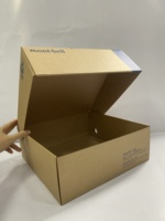 Boîte cadeau en papier noir de luxe avec logo personnalisé, ruban, fermeture magnétique, boîte rigide, recyclable, laminage mat, gaufrage, prête à être expédiée