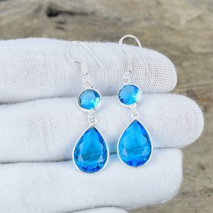 Boucles d'oreilles pendantes élégantes et luxueuses en topaze bleue, en argent sterling 925, faites à la main, certifiées pour fêtes et anniversaires - Product Image 3