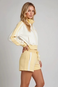 Conjunto Deportivo de Felpa para Mujer, Color Amarillo y Blanco, con Bloques de Color, Manga Larga, Pantalones Cortos, Top con Cierre, para Primavera/Verano - Product Image 2