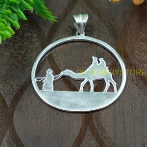 Collar con Colgante de Caravana del Desierto de Camellos en Plata de Ley 925, Hecho a Mano, Silueta Árabe, Amuleto Redondo, Joyería Nómada de Oriente Medio, Regalo - Product Image 2
